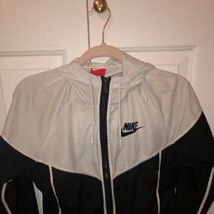 Nike windbreaker